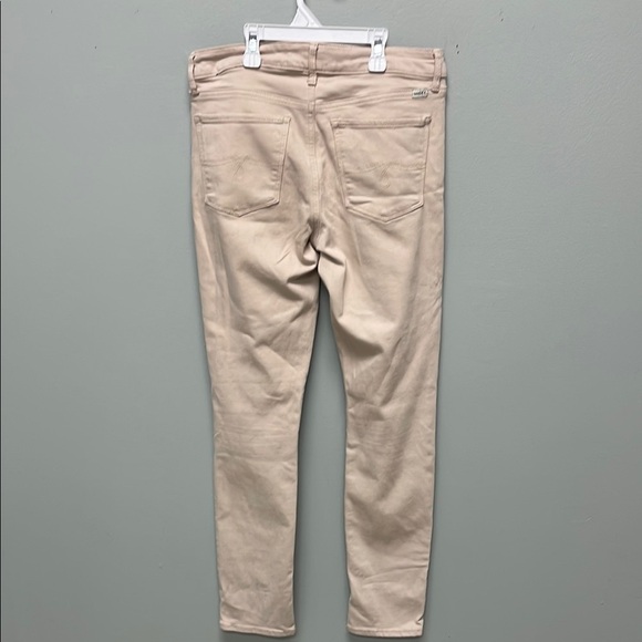 EUC Lucky Brand Size 4/27 Blush Colour Jeans with Stretch. - Picture 4 of 6
